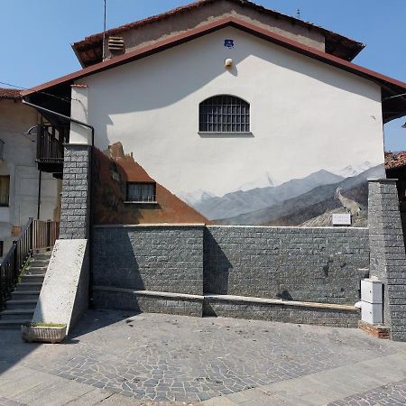 Вілла Casa Del Rustico, Indipendente Vista Sacra Con Dipinto Caprie Екстер'єр фото