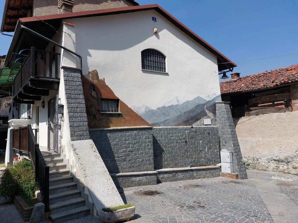 Вілла Casa Del Rustico, Indipendente Vista Sacra Con Dipinto Caprie Екстер'єр фото
